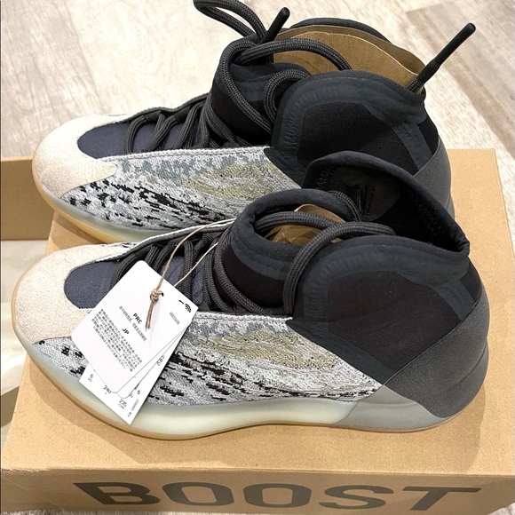 Yeezy Boost Qntm Teal Yeezy QNTM Sea Teal, Size 6, Brand New